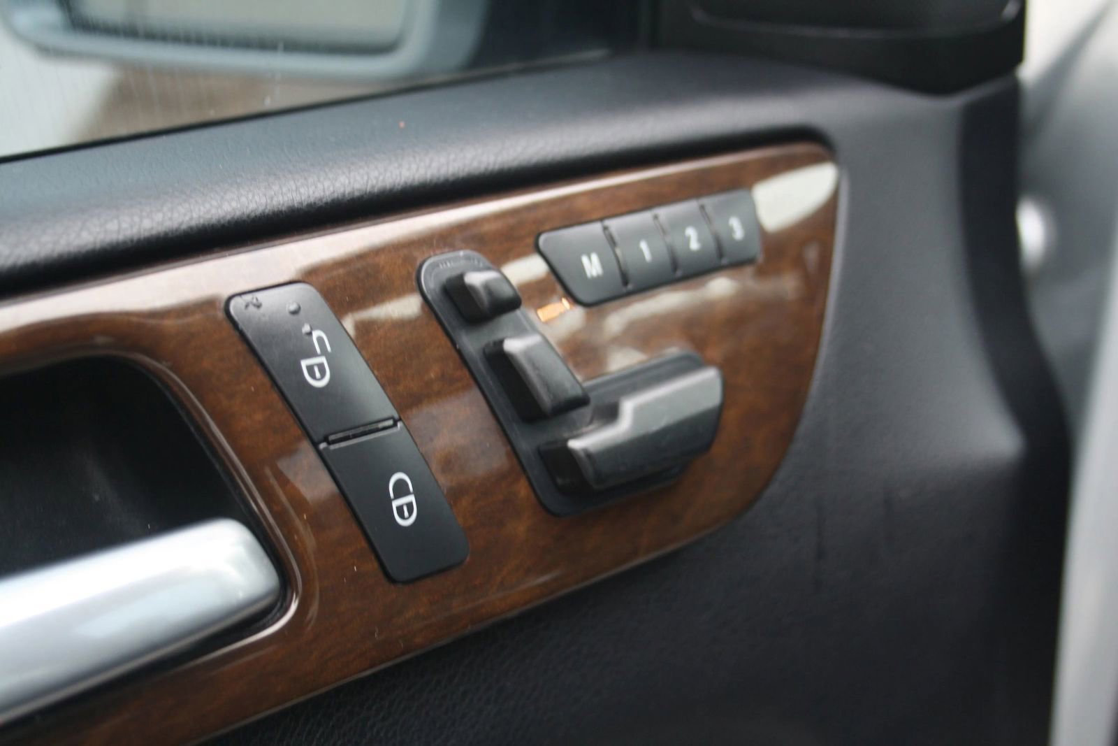 Used 2015 Mercedes-Benz GL 450 4MATIC image 20