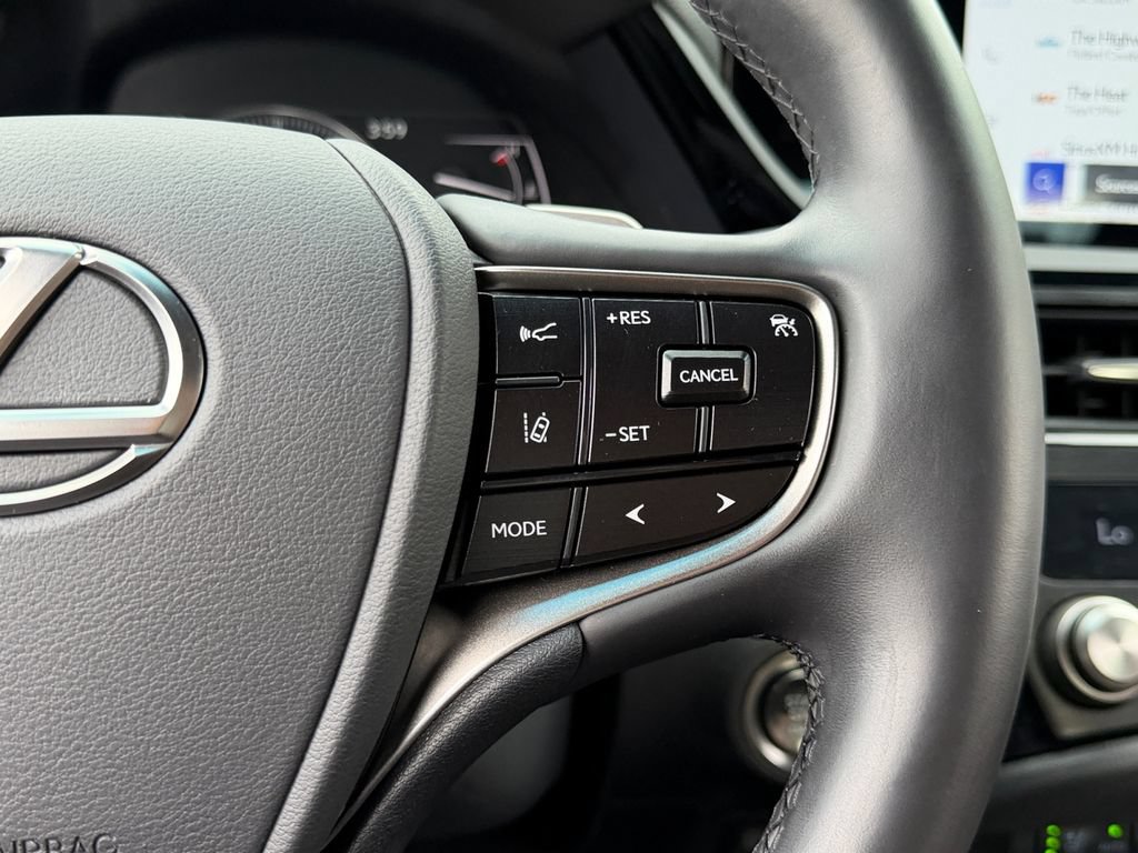 Certified 2025 Lexus ES 350 w/ Premium Package FWD image 18