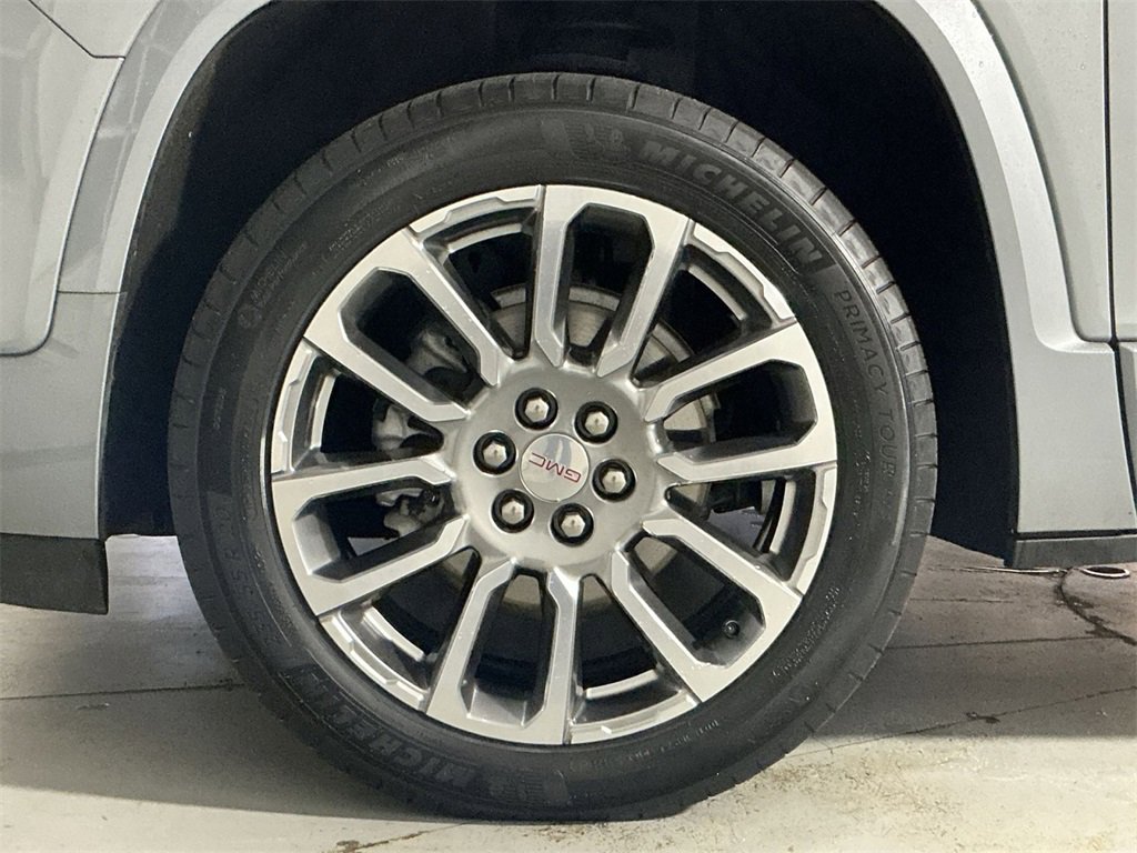 Used 2023 GMC Acadia Denali w/ Denali Technology Package image 20