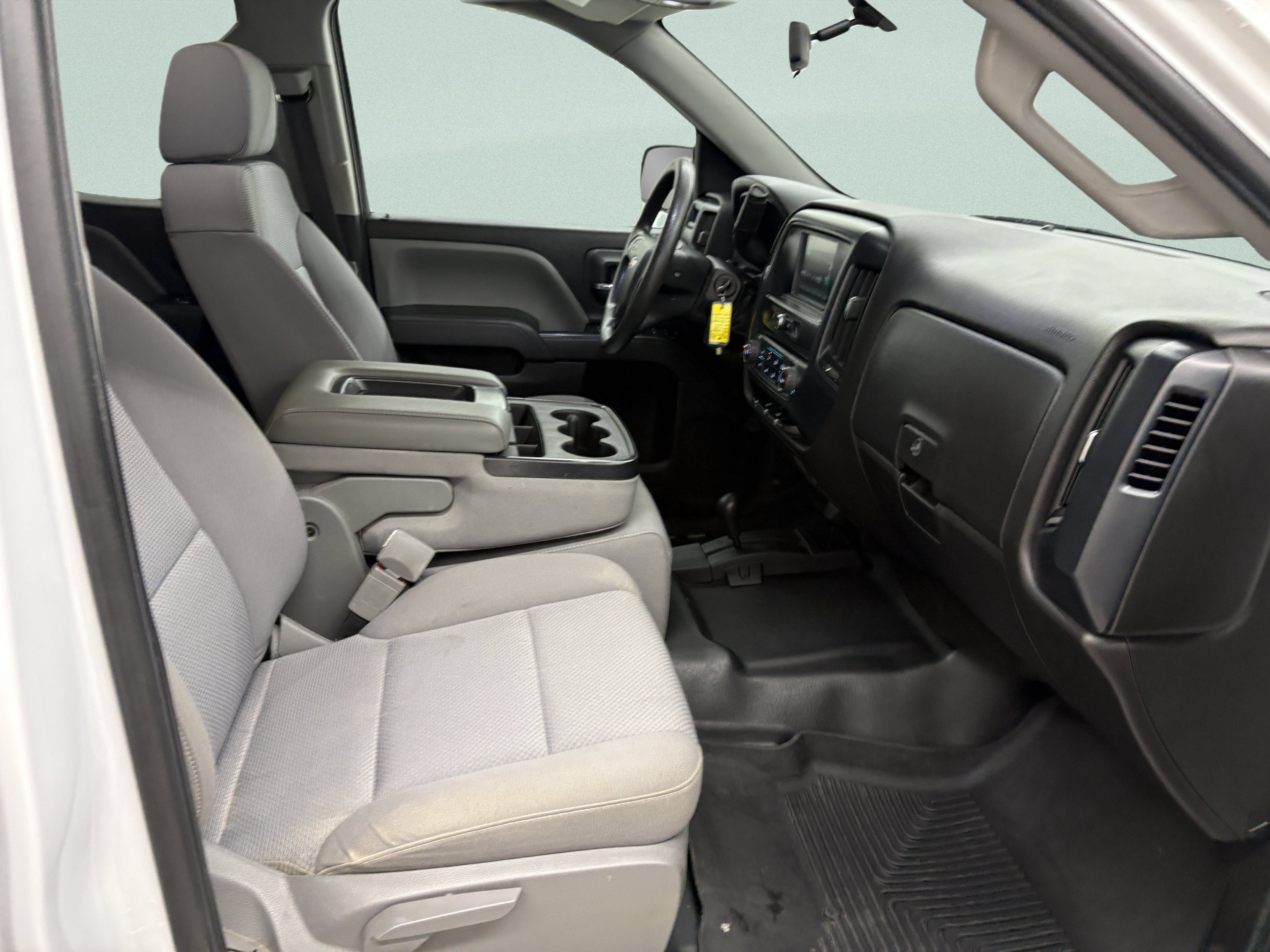 Used 2018 Chevrolet Silverado 1500 4x4 Double Cab image 20