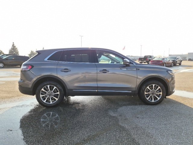 Used 2023 Lincoln Nautilus AWD w/ Premium Package image 4