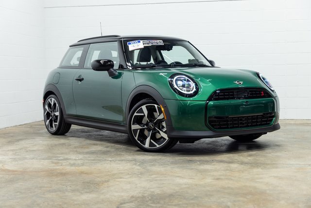 Used 2025 MINI Cooper S image 4
