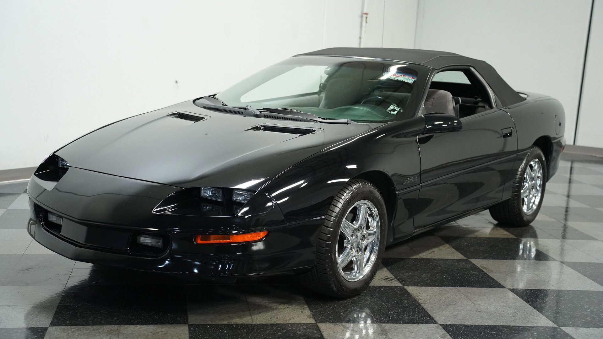 Used 1997 Chevrolet Camaro Z28 w/ Preferred Equipment Group 2 image 5