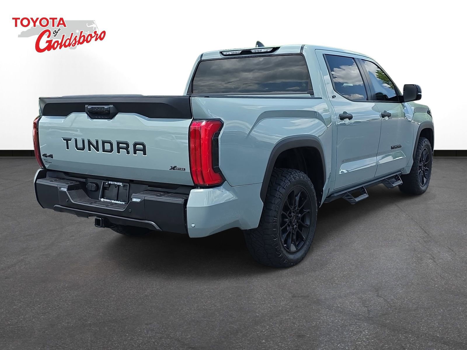 Used 2024 Toyota Tundra SR5 w/ SR5 Convenience Package AWD/4WD image 5