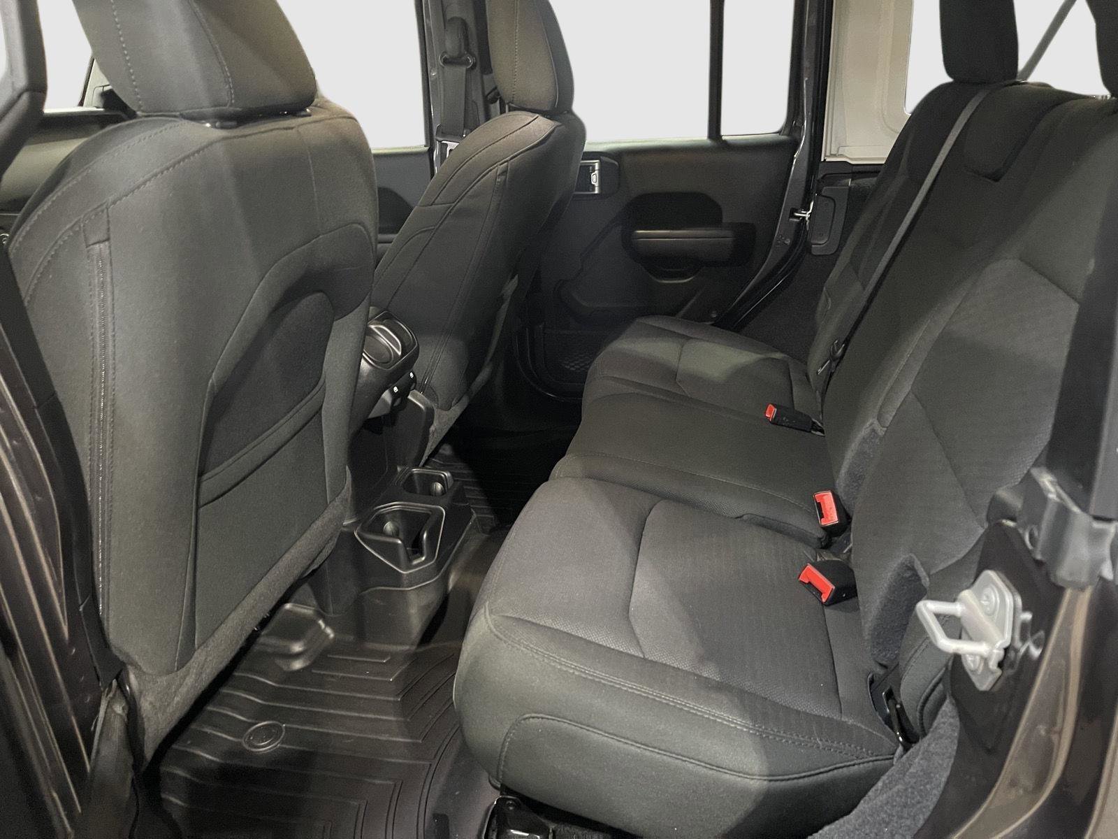 Used 2021 Jeep Wrangler Unlimited Sport image 21