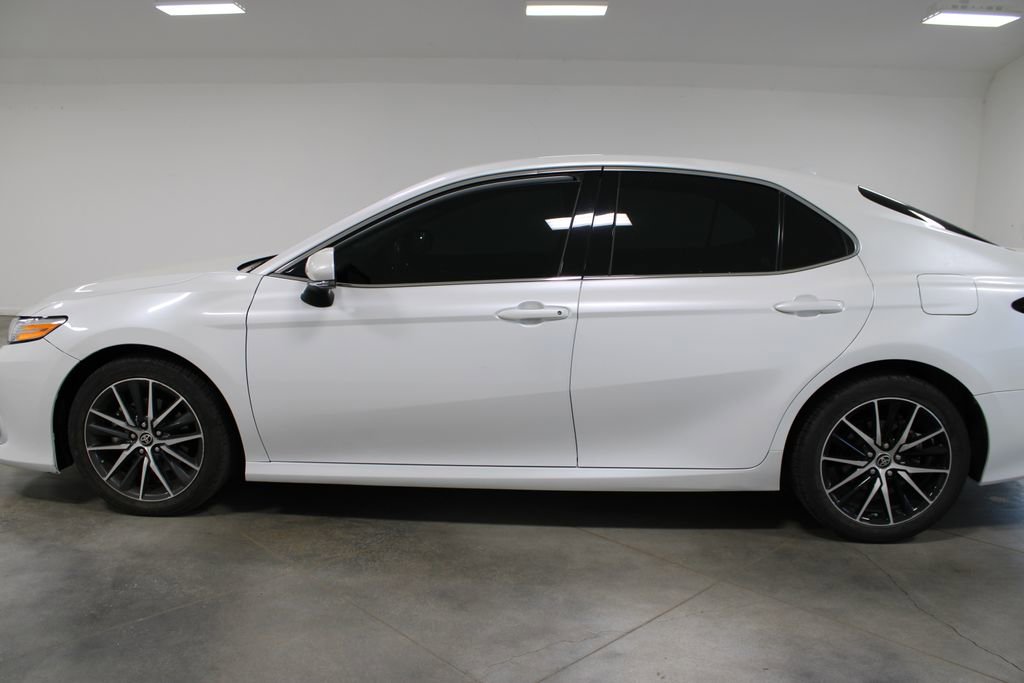 Used 2023 Toyota Camry XLE image 6