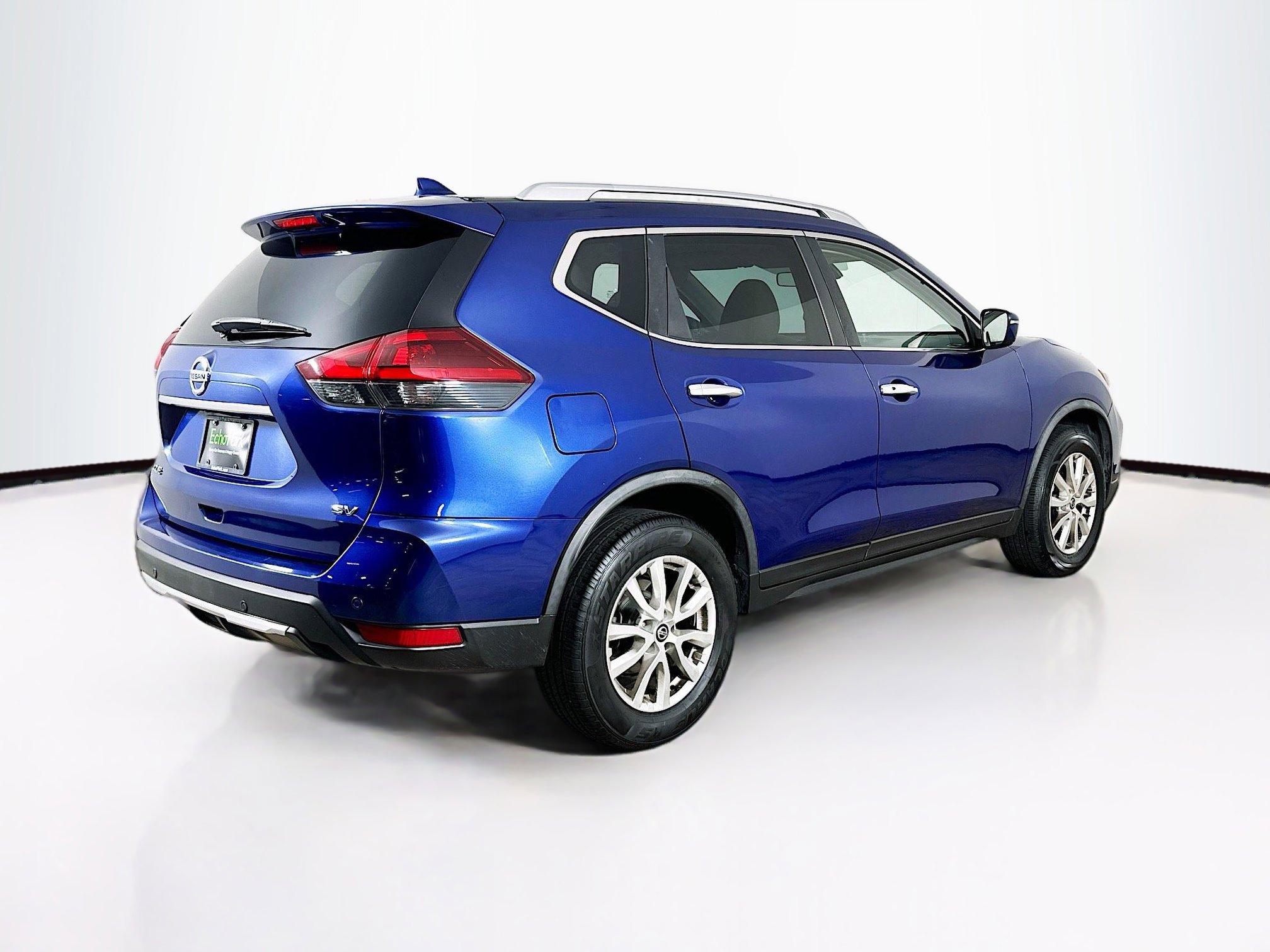 Used 2020 Nissan Rogue SV FWD image 9