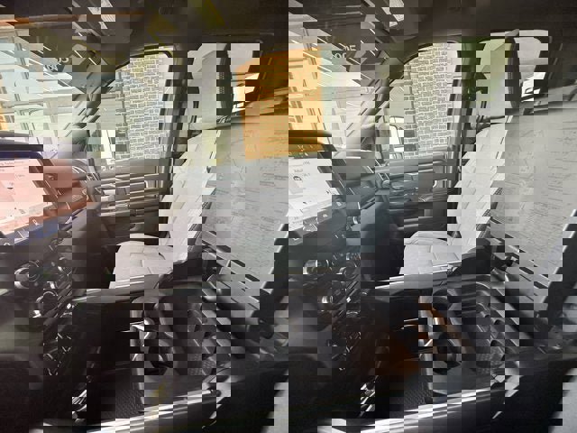 Used 2024 RAM 3500 Big Horn image 26