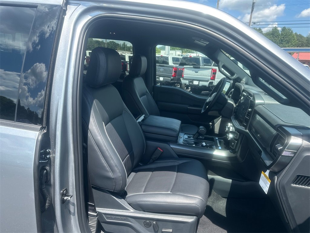 New 2025 Ford F150 Lariat w/ Equipment Group 501A Mid image 13