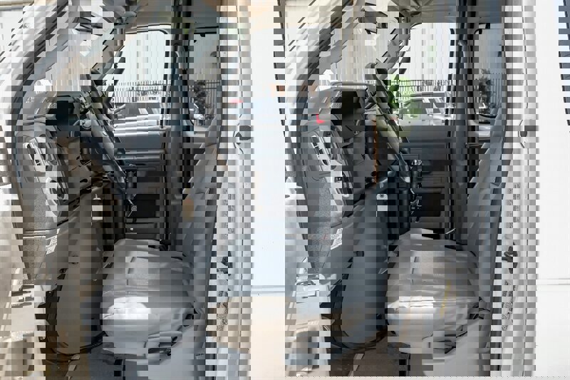 Used 2013 Ford E-350 and Econoline 350 Extended Super Duty w/ PWR Group image 4