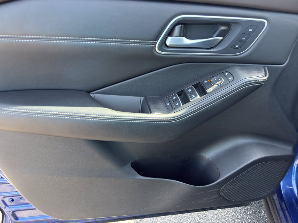 Certified 2021 Nissan Rogue SL AWD/4WD image 13