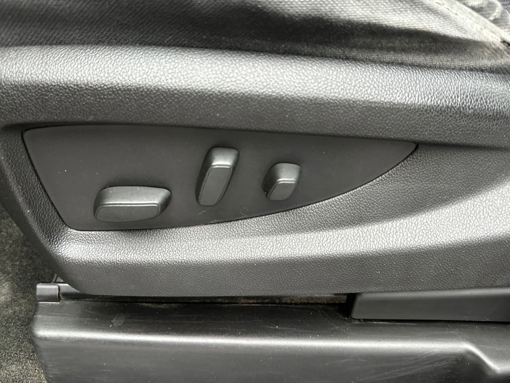 Used 2017 GMC Sierra 1500 SLE image 34