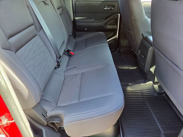 Used 2022 Nissan Frontier SV w/ Technology Package image 14