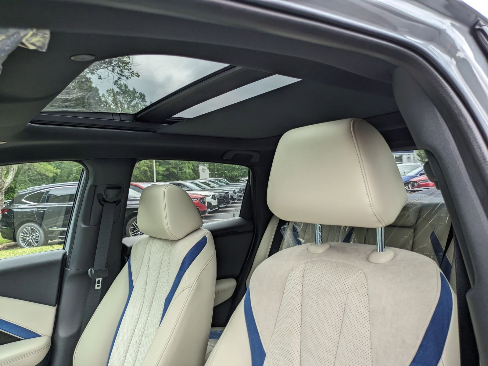 Certified 2025 Acura ADX A-Spec image 22