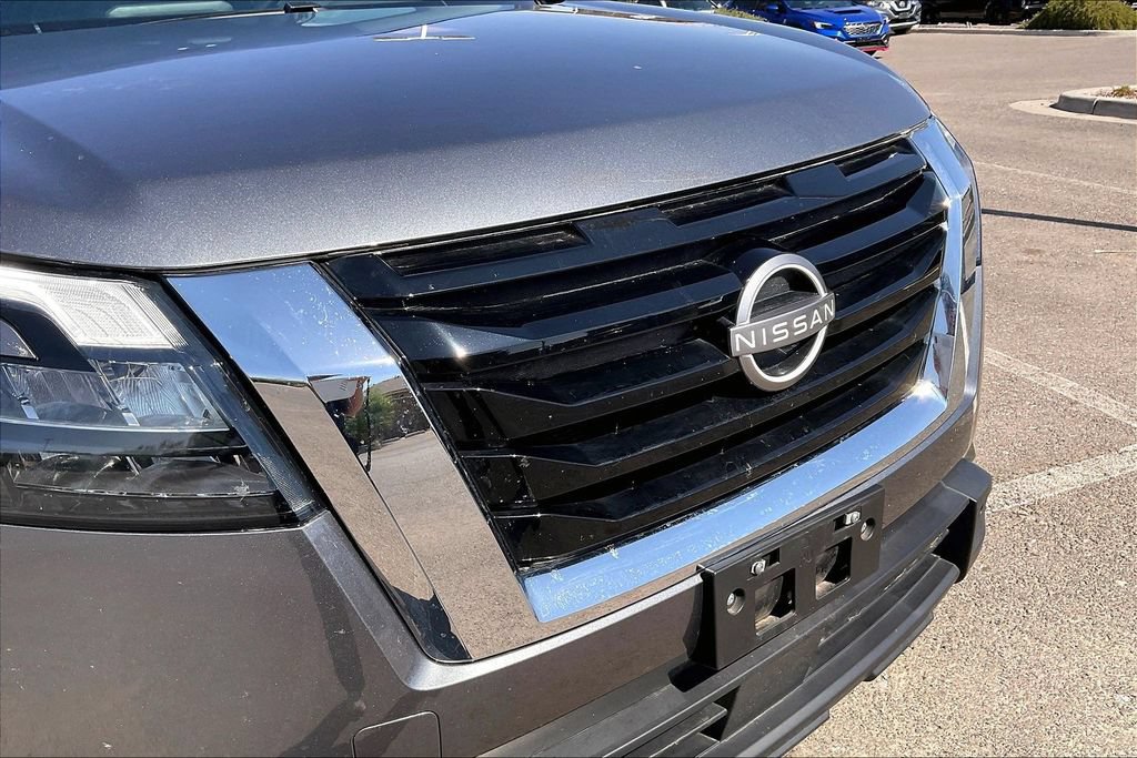 Used 2025 Nissan Pathfinder SV AWD/4WD image 28
