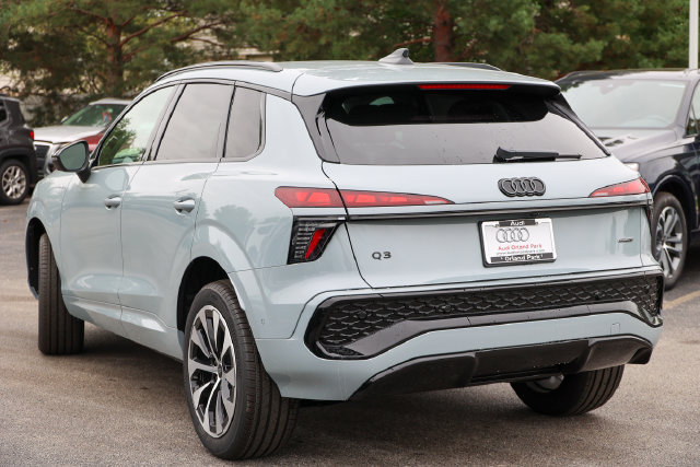 New 2026 Audi Q3 quattro 2.0T AWD/4WD image 17
