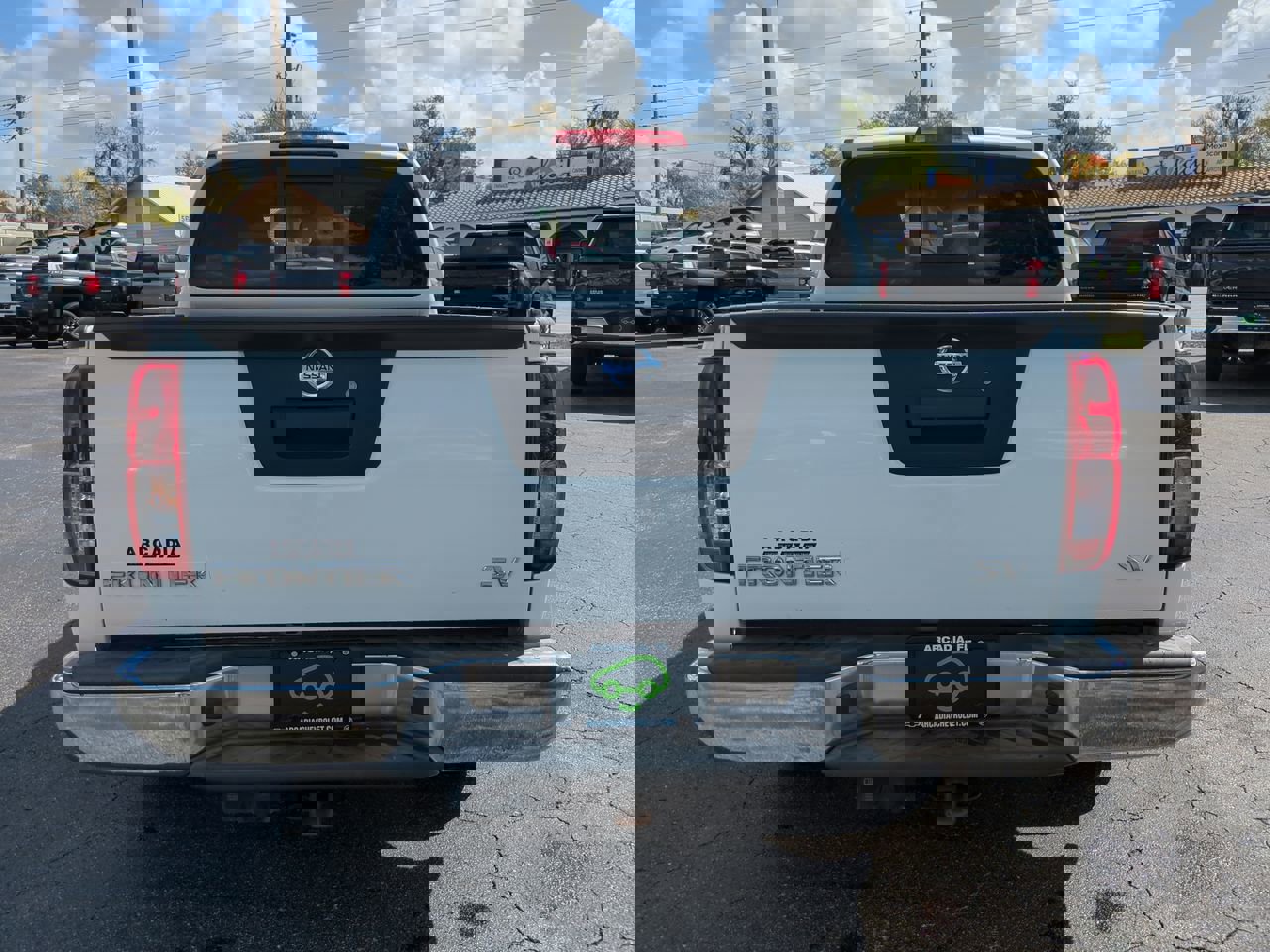 Used 2019 Nissan Frontier SV image 5