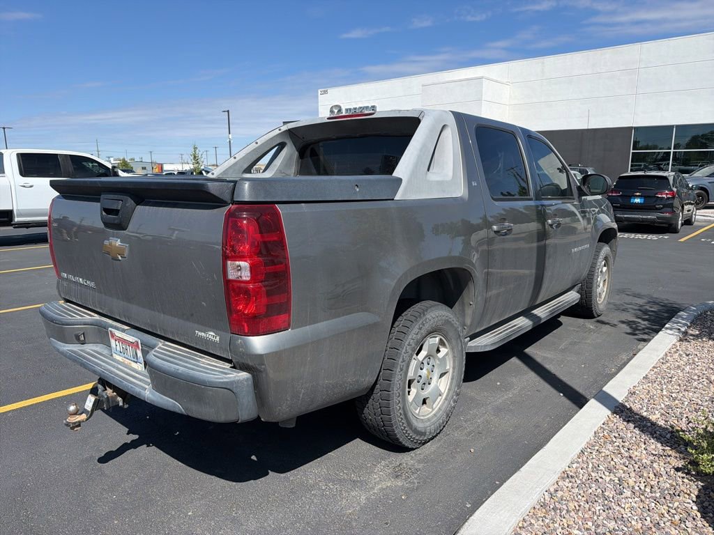 Used 2007 Chevrolet Avalanche LT AWD/4WD image 4