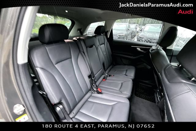 Used 2023 Audi Q7 2.0T Premium w/ Convenience Package AWD/4WD image 19