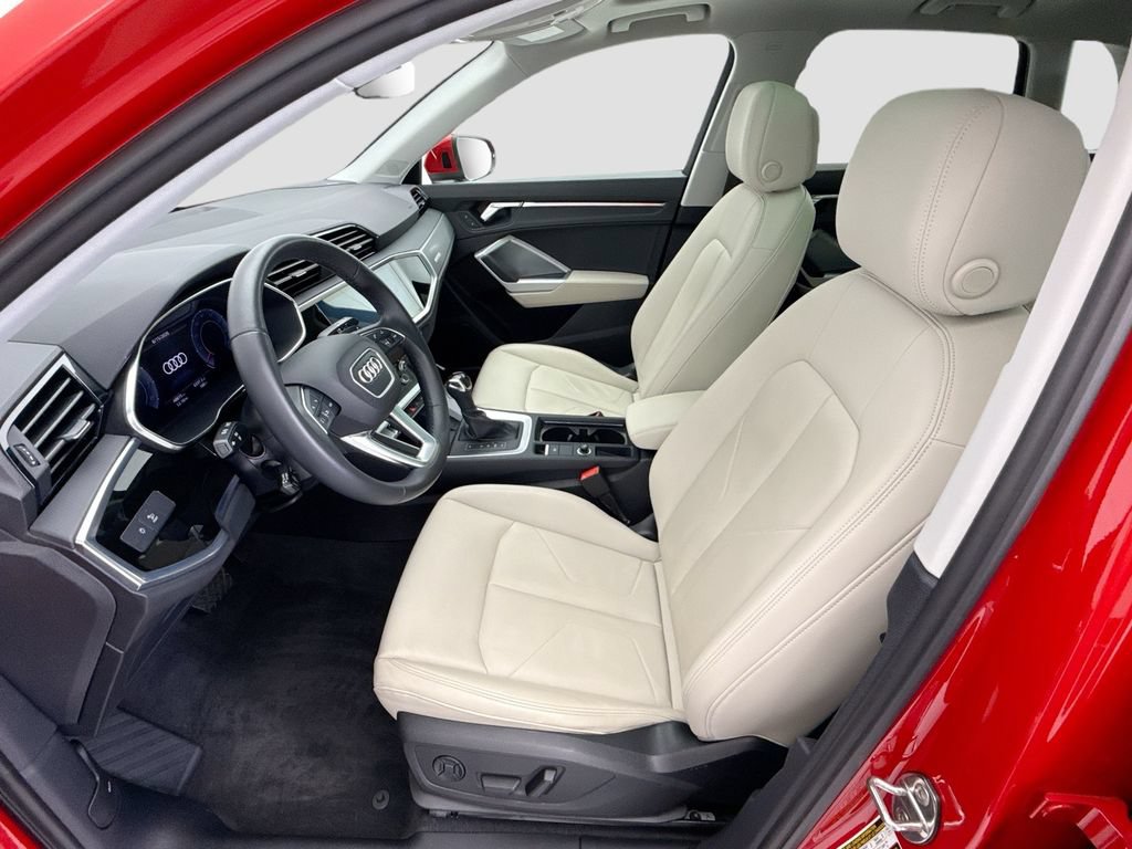 Certified 2021 Audi Q3 2.0T Premium Plus w/ Premium Plus Package AWD/4WD image 18