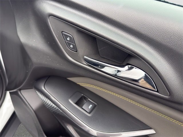 Used 2025 Chevrolet Trax ACTIV w/ Driver Confidence Package image 16