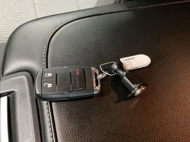 Used 2024 RAM 2500 Tradesman w/ Chrome Appearance Group image 22