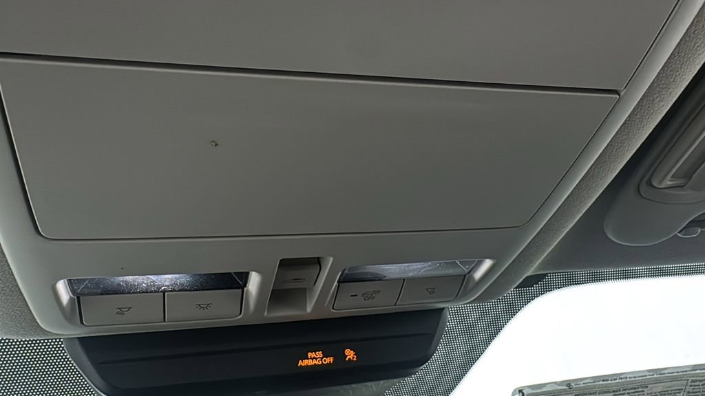 Used 2022 MAZDA MAZDA3 s image 27