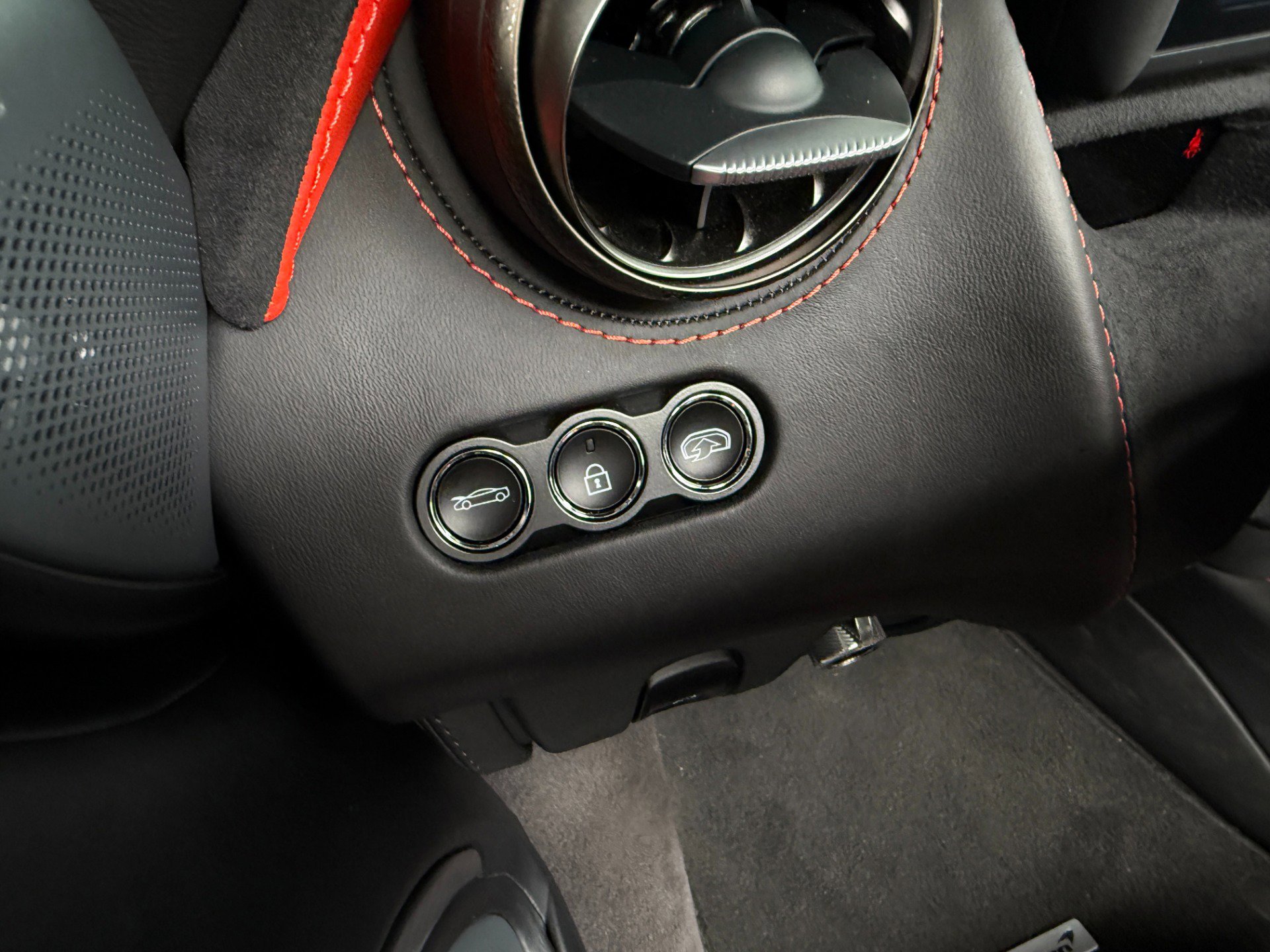 Used 2021 McLaren 720S Performance image 47