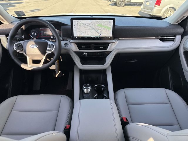 New 2026 Ford Explorer Active w/ Active Comfort Package RWD image 18