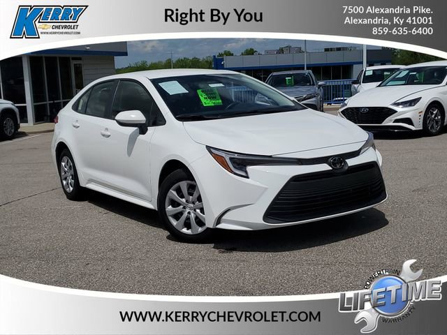 Used 2026 Toyota Corolla LE FWD image 1