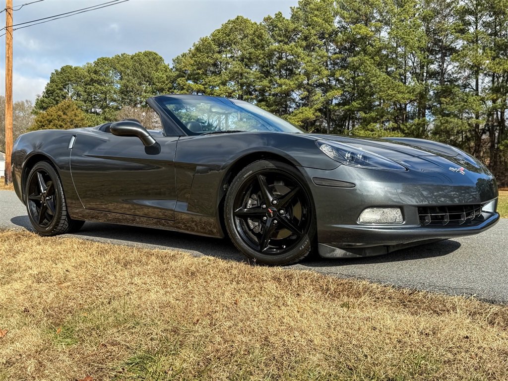 Used 2013 Chevrolet Corvette Convertible RWD image 31