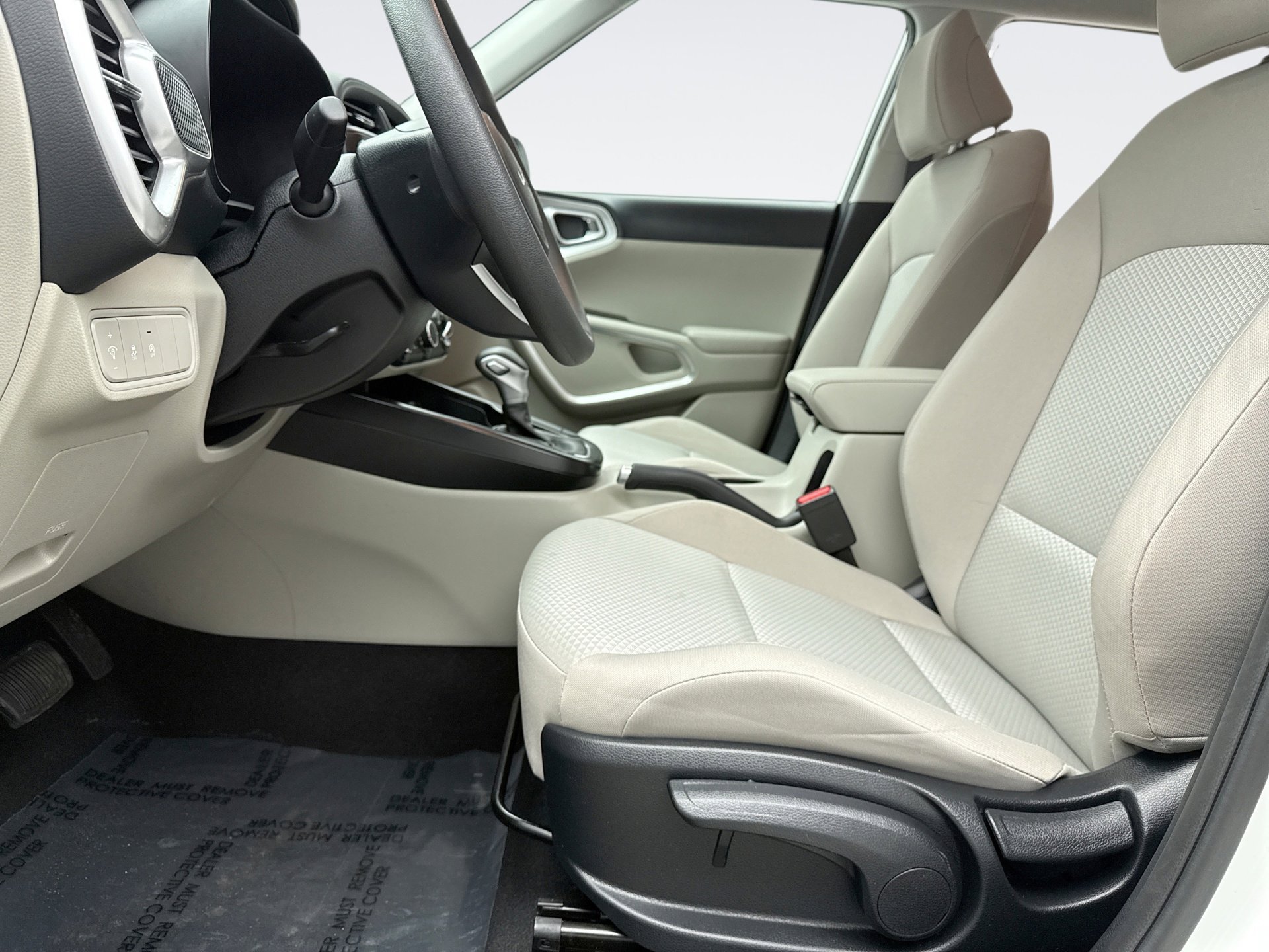 Used 2025 Kia Soul LX w/ LX Technology Package image 11