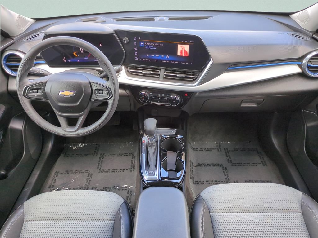 Used 2024 Chevrolet Trax LT image 12