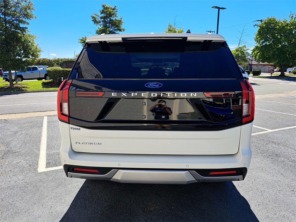 New 2025 Ford Expedition Platinum w/ Driver's Package image 5