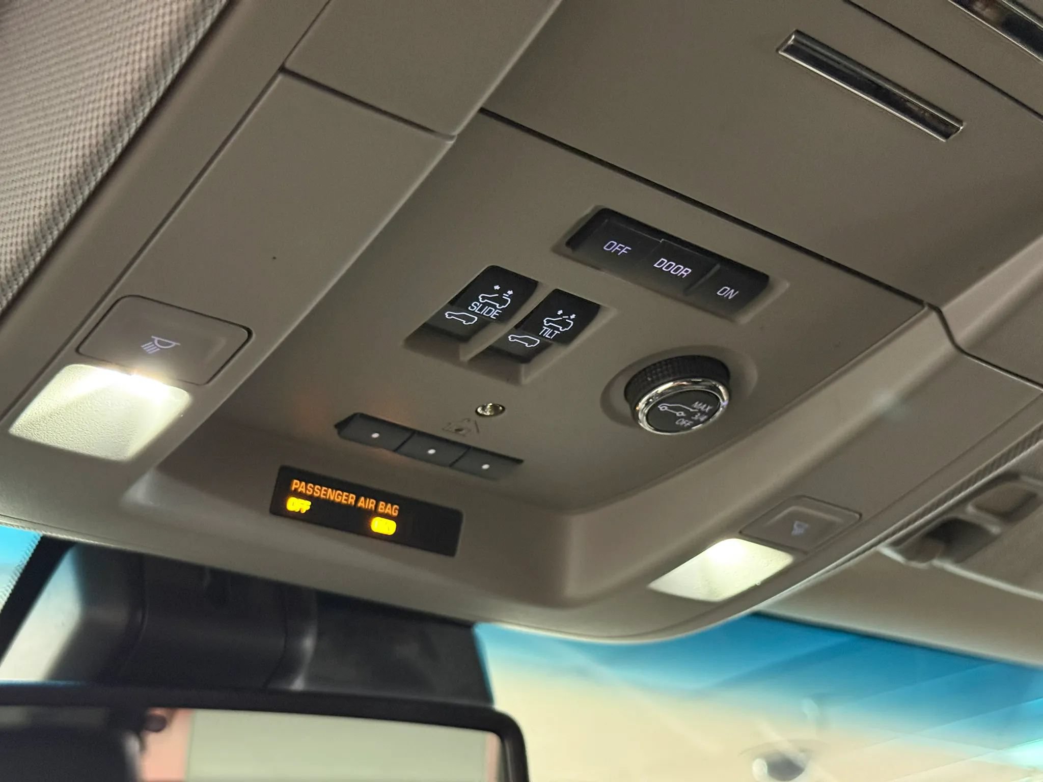 Used 2020 Chevrolet Tahoe LT AWD/4WD image 21
