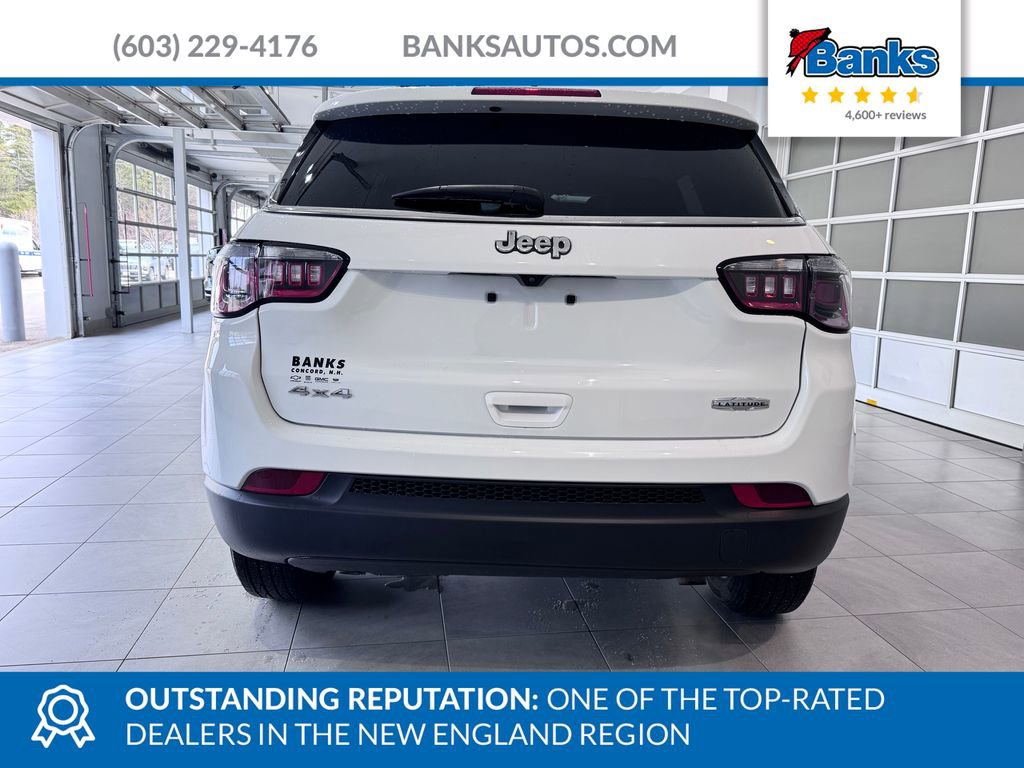 Used 2024 Jeep Compass Latitude image 6