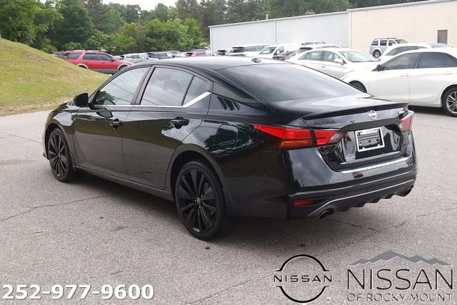 Used 2022 Nissan Altima 2.5 SR w/ Midnight Edition Package AWD/4WD image 5