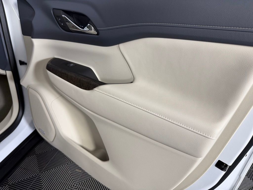Used 2023 GMC Acadia Denali image 35