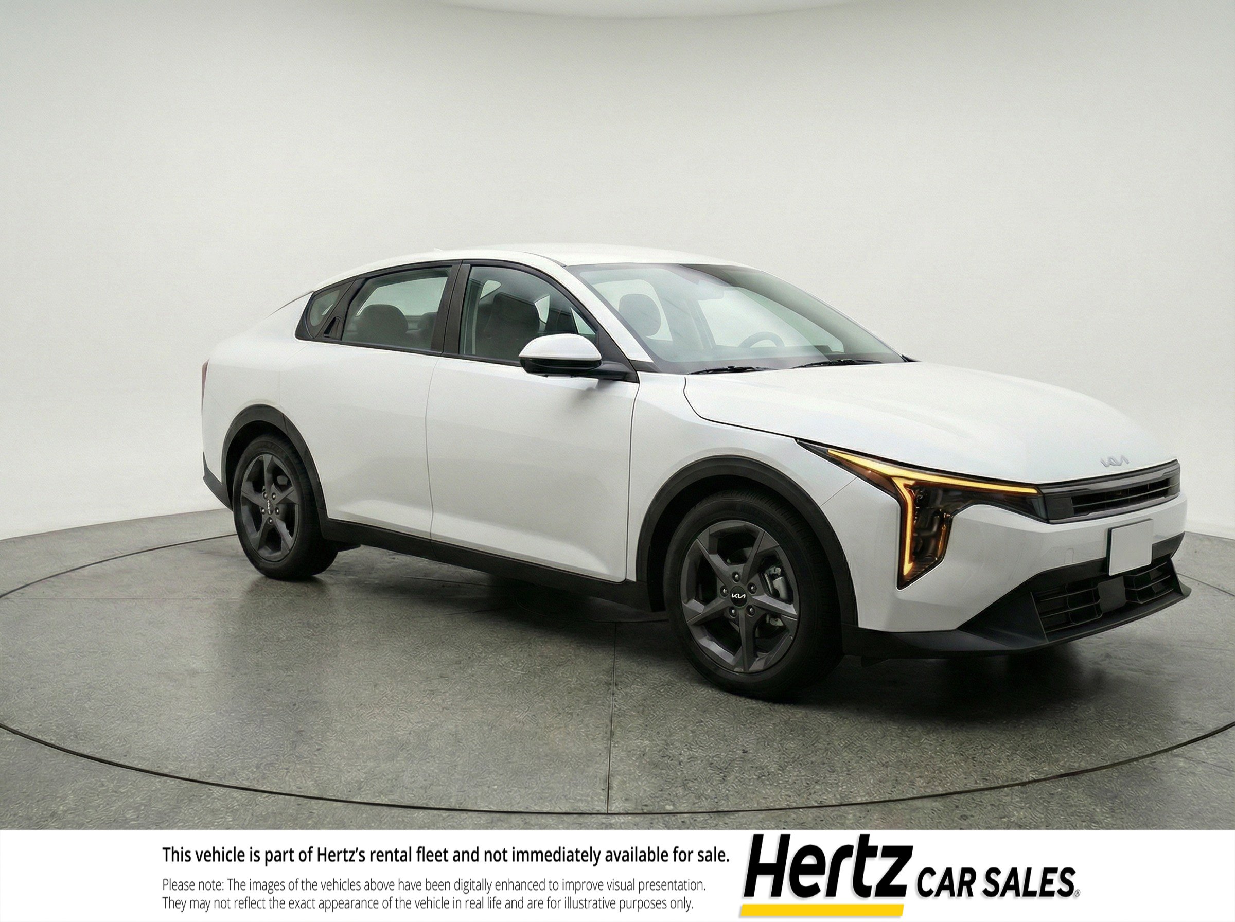 Used 2025 Kia K4 LXS image 1