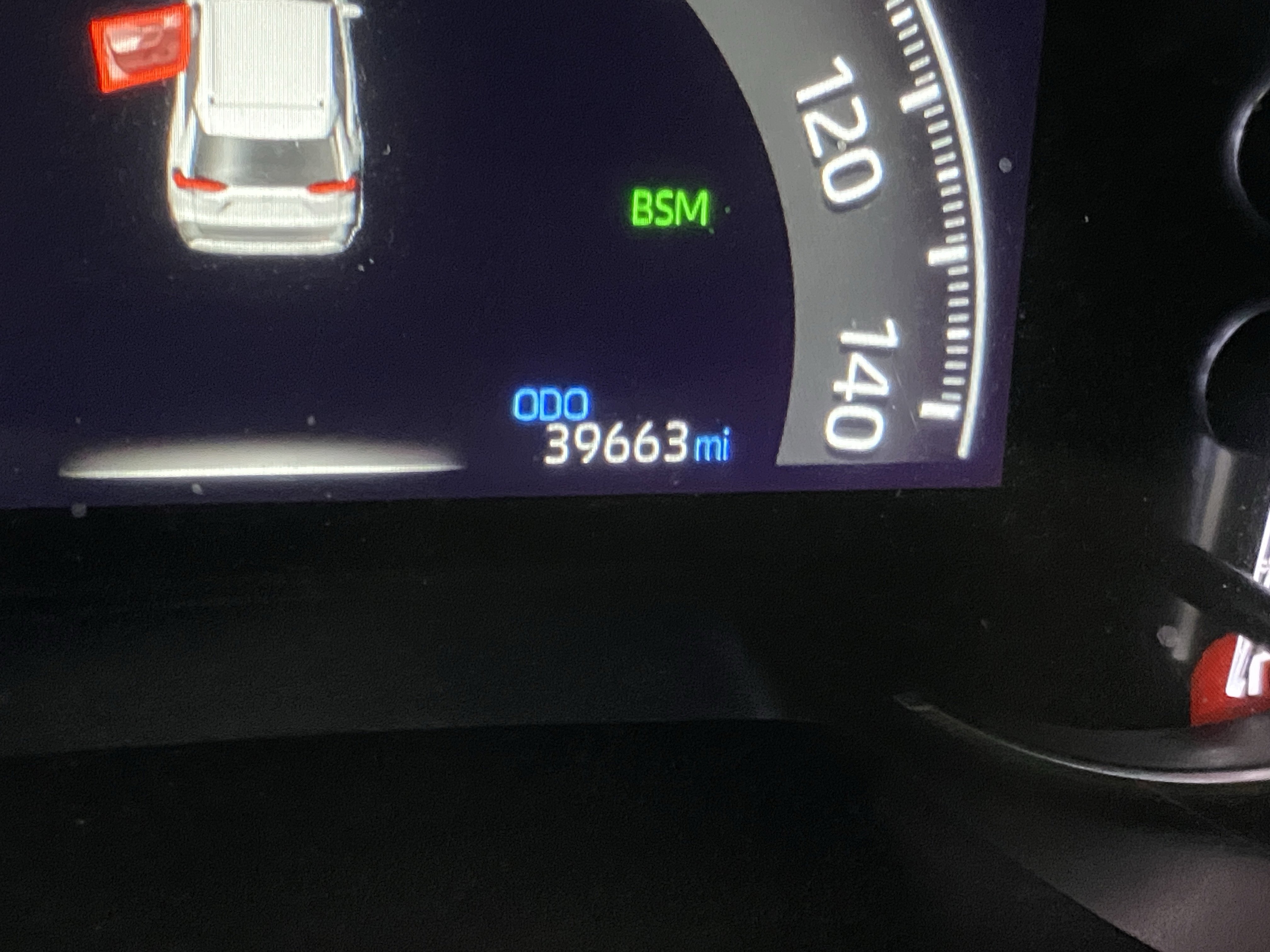 Used 2023 Toyota RAV4 XLE Premium image 6