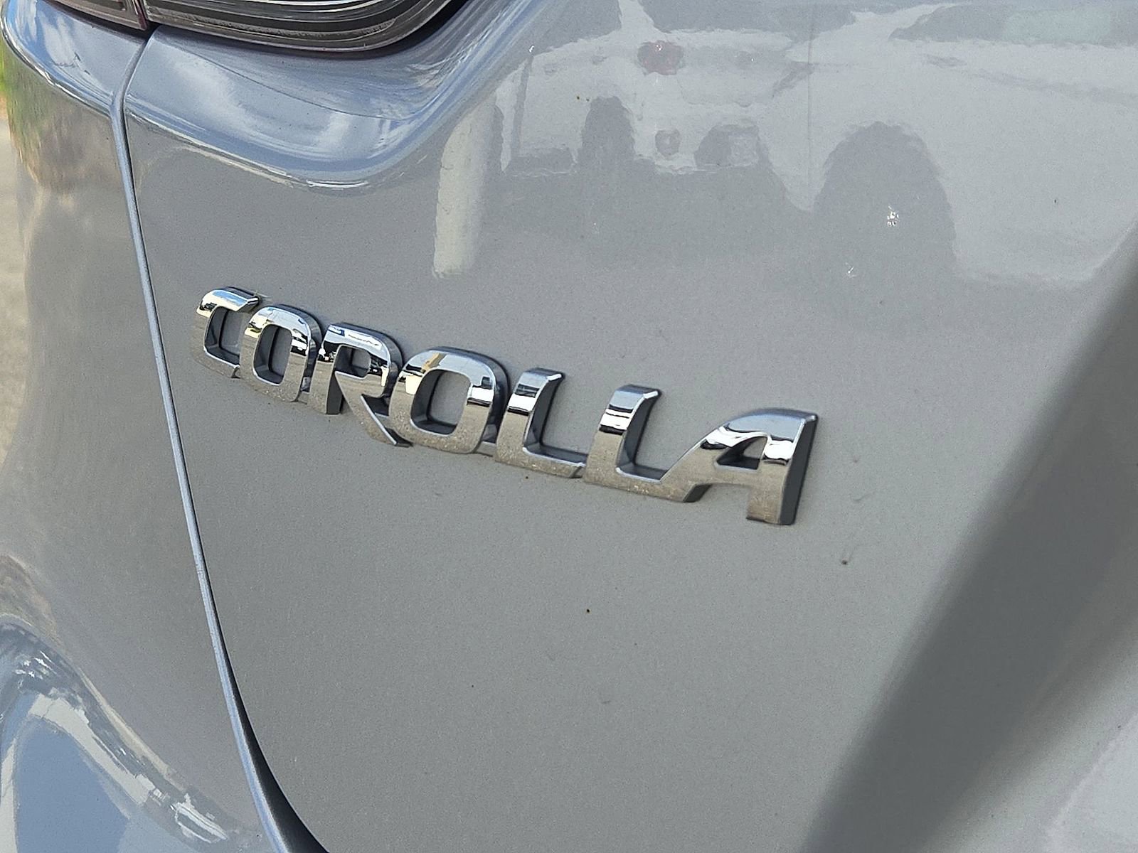 Used 2023 Toyota Corolla LE image 29