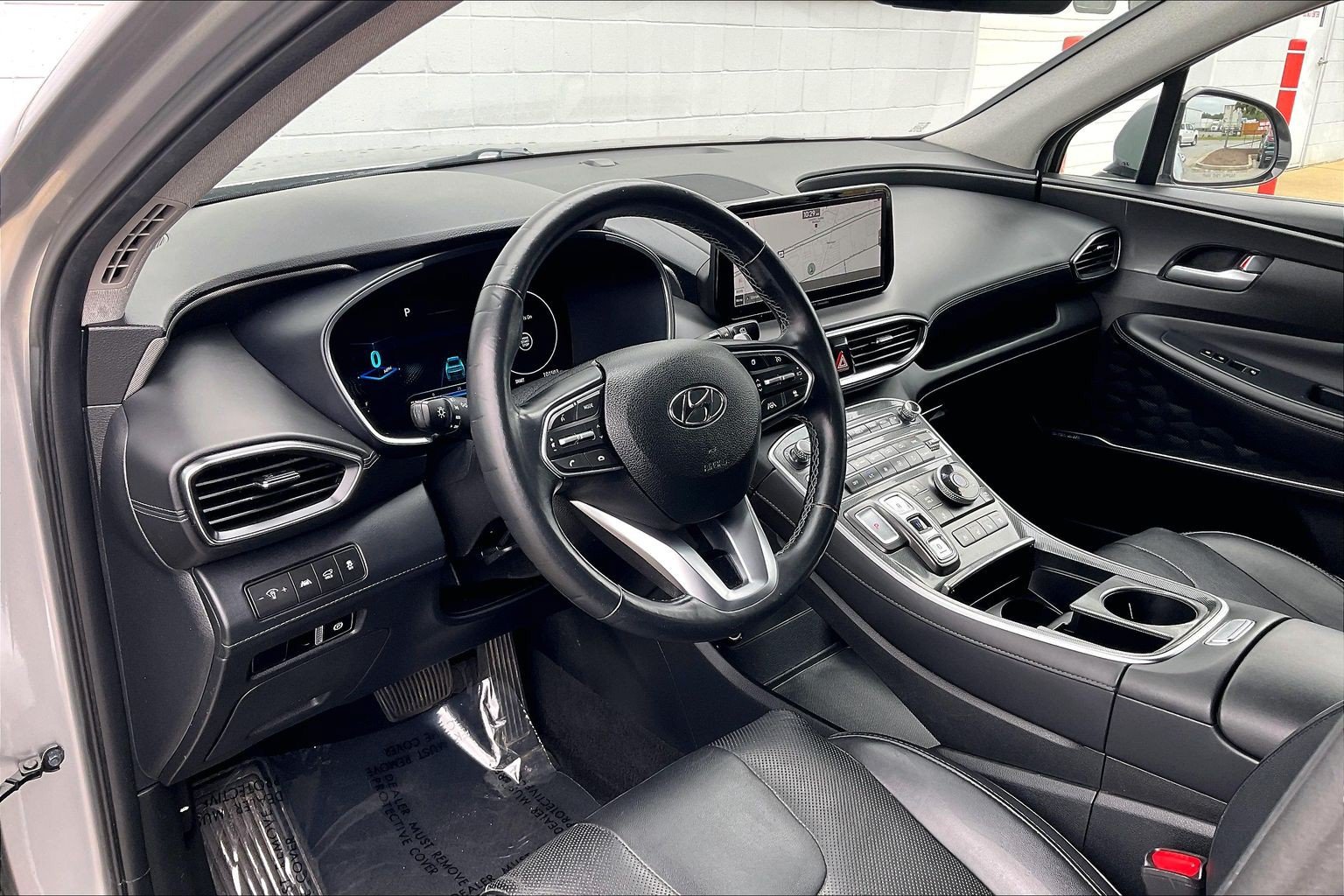 Used 2022 Hyundai Santa Fe Limited AWD/4WD image 18
