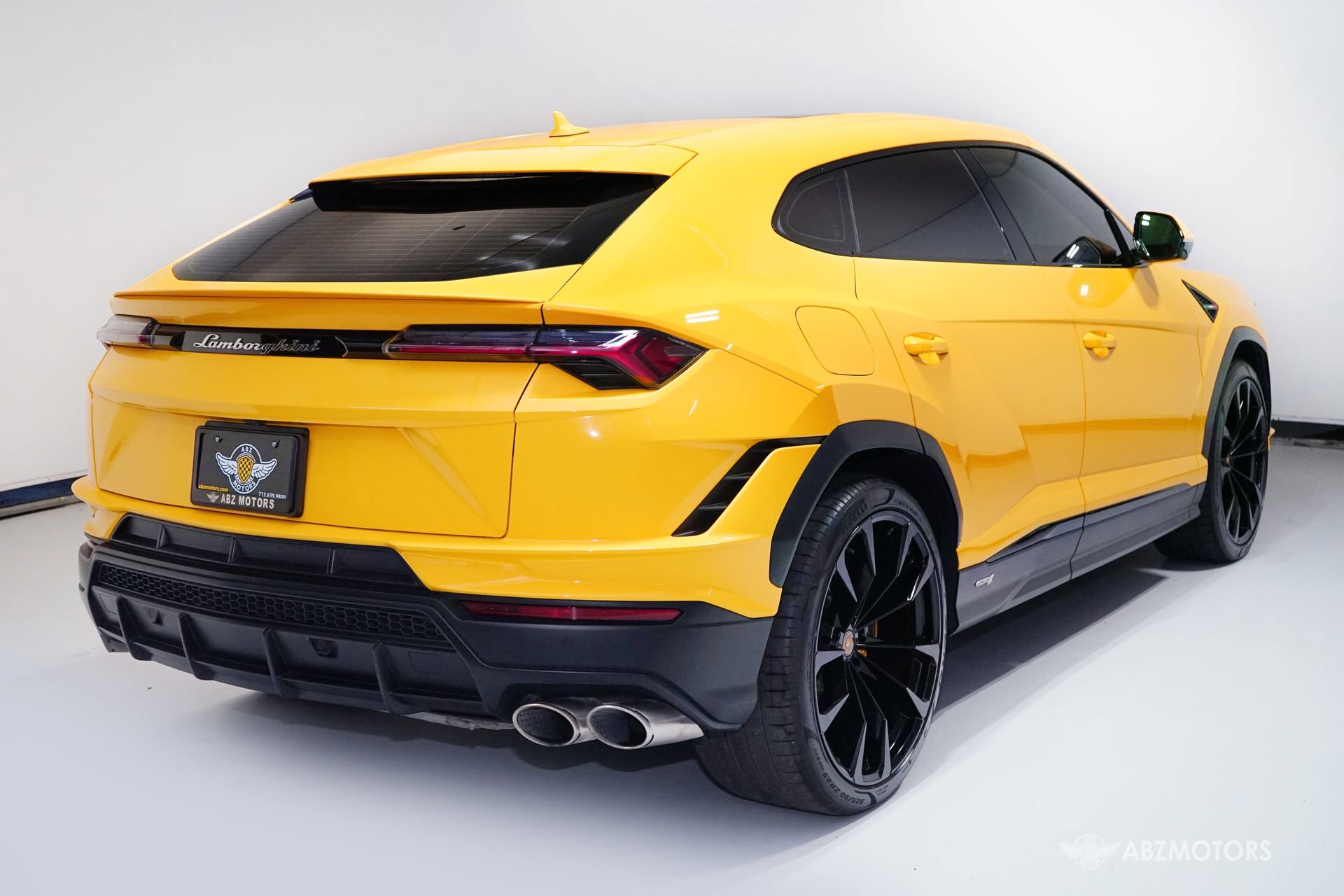 Used 2023 Lamborghini Urus S image 6