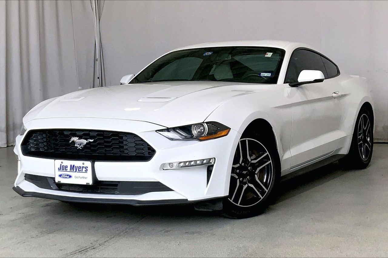Used 2020 Ford Mustang Premium image 2