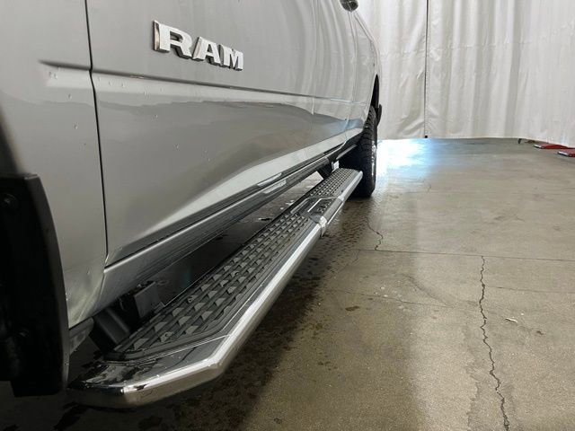 Used 2021 RAM 3500 Big Horn image 24