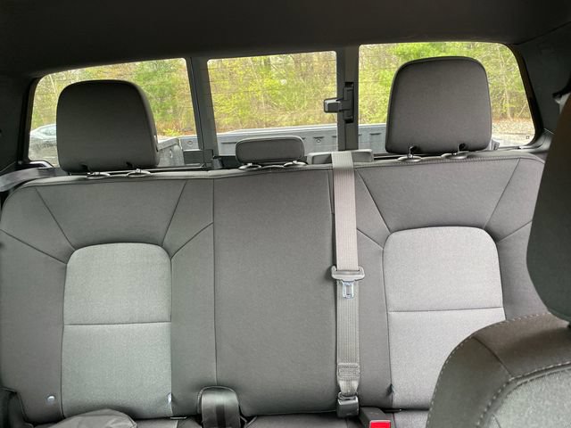 Used 2025 Chevrolet Colorado Trail Boss AWD/4WD image 36