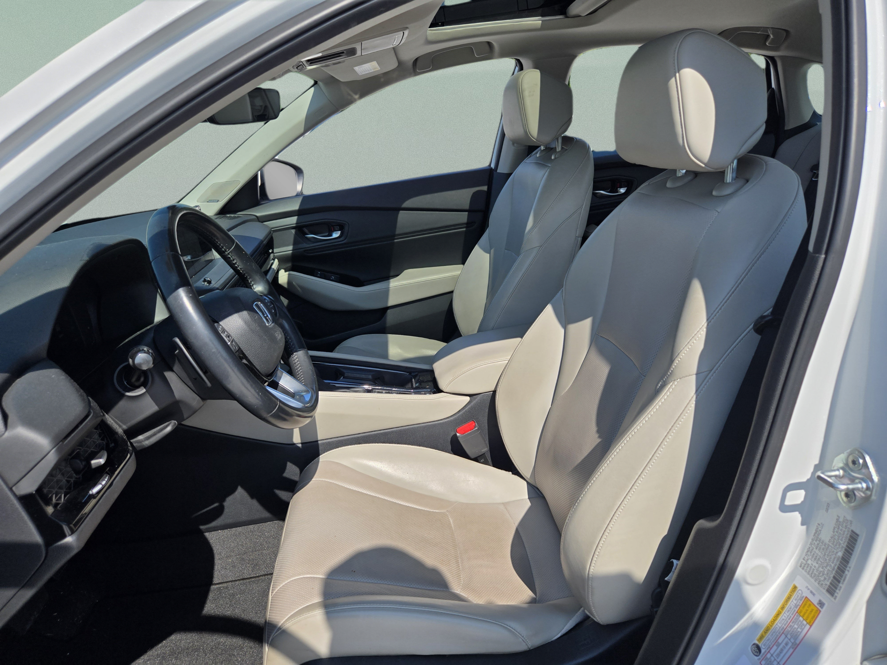 Used 2023 Honda Accord Touring image 11