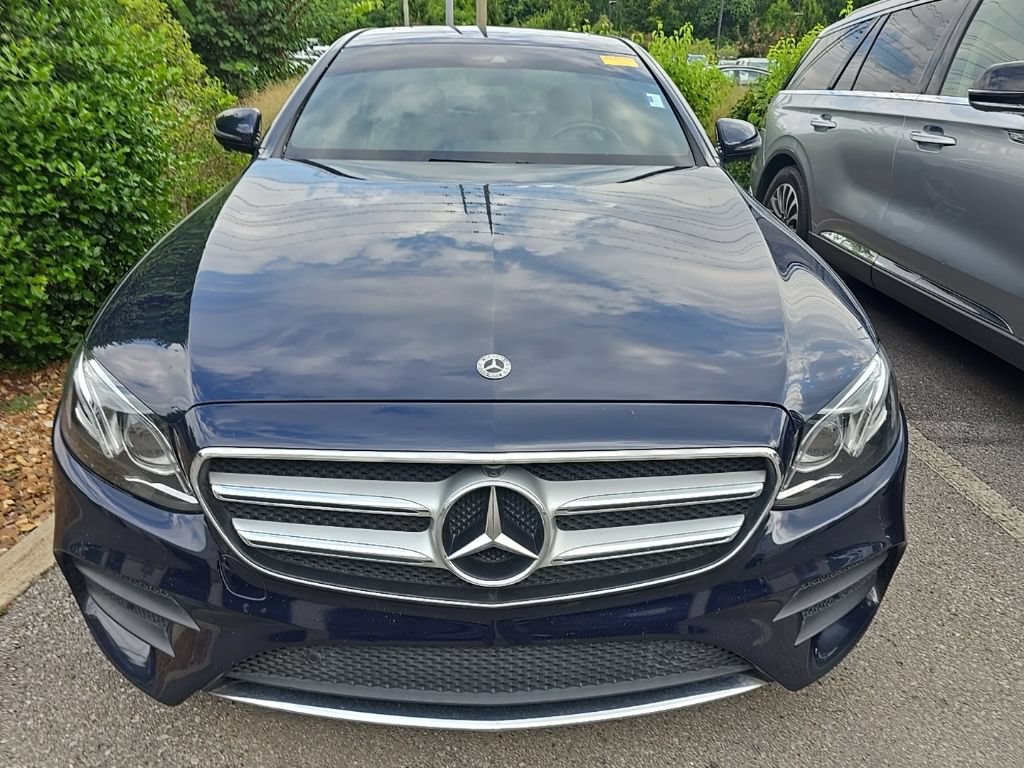 Used 2019 Mercedes-Benz E 300 image 3
