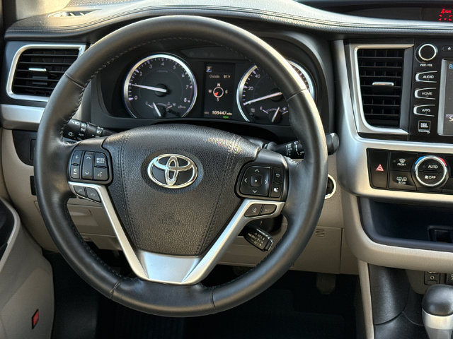Used 2018 Toyota Highlander Limited Platinum AWD/4WD image 13