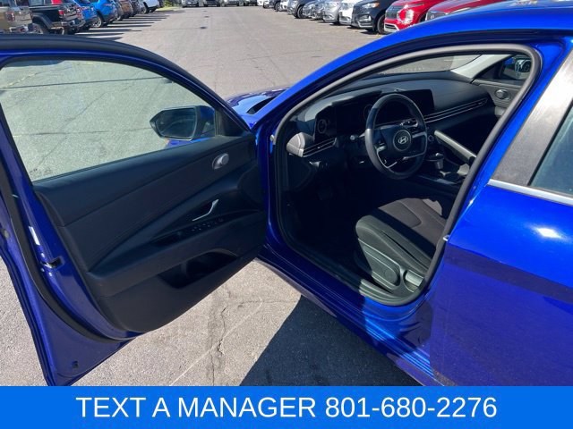 Used 2025 Hyundai Elantra SEL FWD image 15